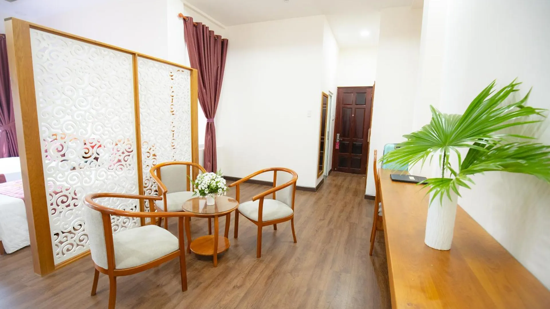 **  Hotel Khach San Binh Minh à Phan Thiết Vietnam